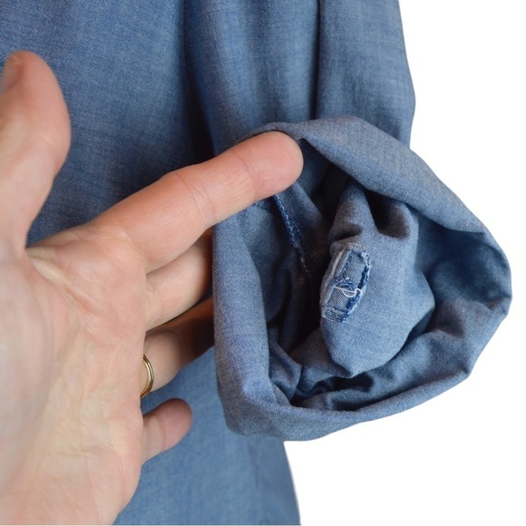 ALC Woman Cotton Chambray Tulip Hem Back Blouse, Size Small - Picture 6 of 10